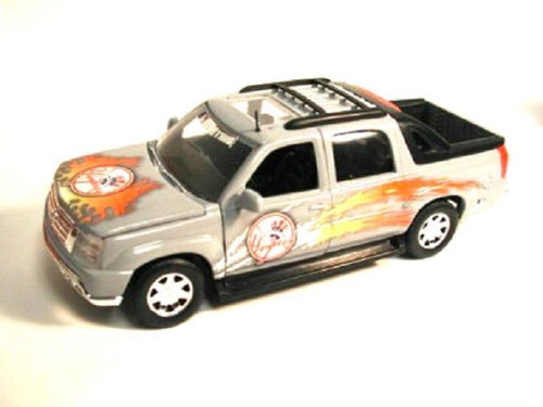 MLB 1:25 2002 Cadillac Escalade Diecast - Yankees