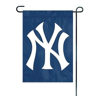 New York Yankees Mini Garden/Window Flag NEW